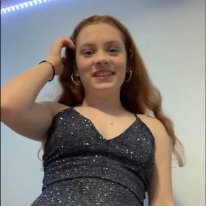 Meet your Posher, Mara